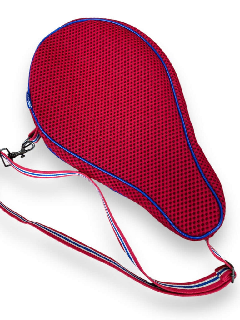 Red neoprene Porta Padel bag with shoulder strap, handmade, eco-friendly cotton material, perfect for women's city or beach use, Porta padel, sport, parti metalliche ottonate, aprilampo a due direzioni, tracolla amovibile, tracola regolabile, fatta a mano