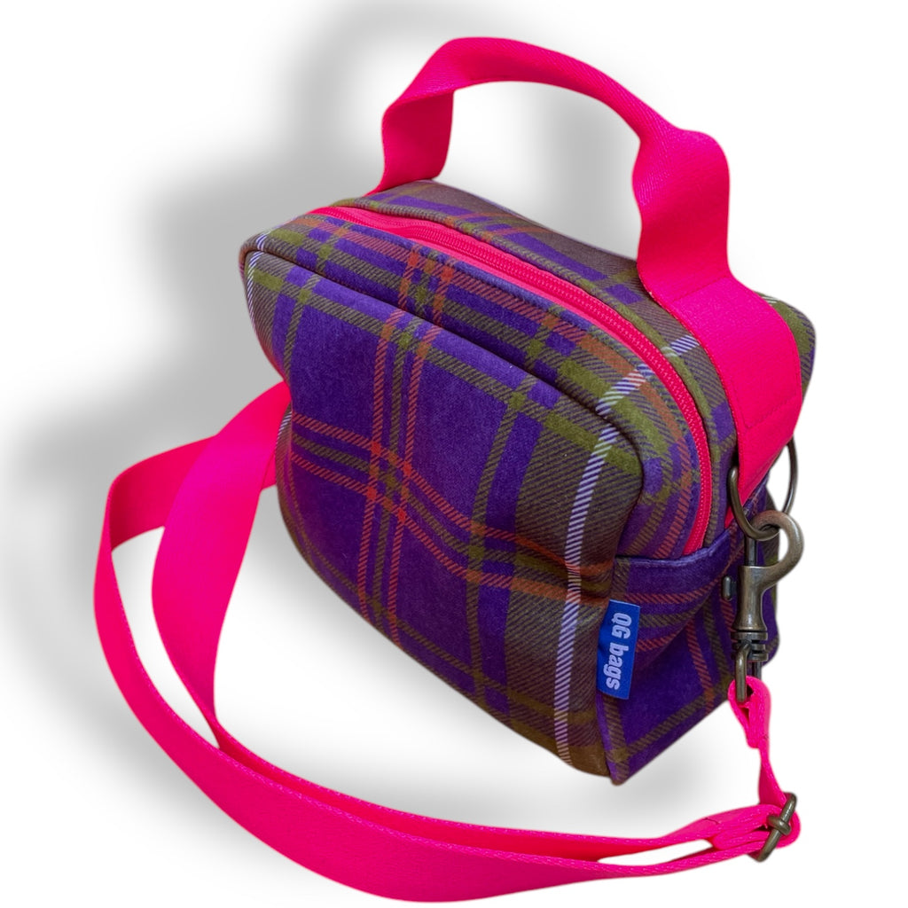 CARLOTTA velluto impermeabile tartan + manico fucsia fluo