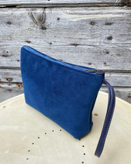POCHETTONA velluto bluette - cerniera bluette - fodera rossa