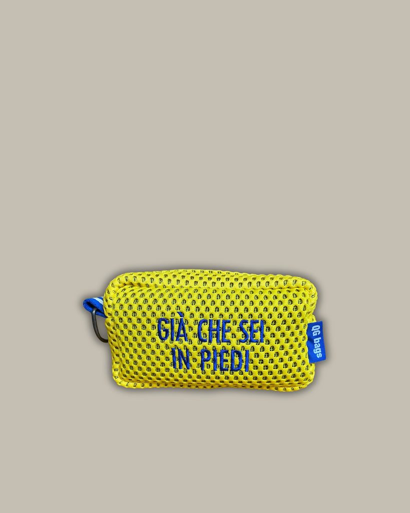 PILLOLA neoprene giallo + ricamo blu elettrico