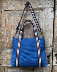 GRACE electric blue neoprene + handle 14