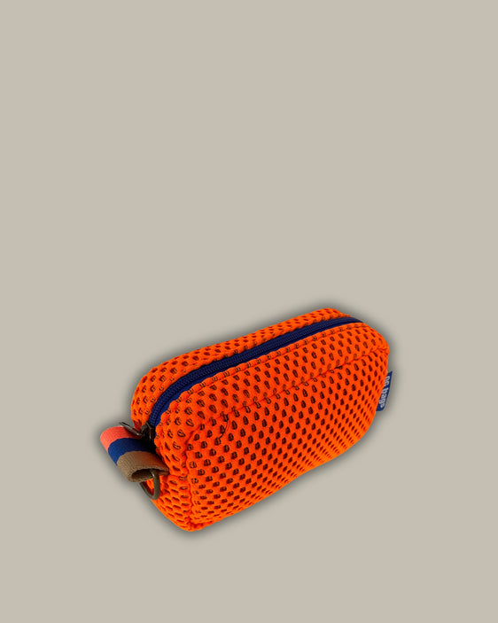 PILLOLA neoprene arancione fluo + cerniera blu elettrico
