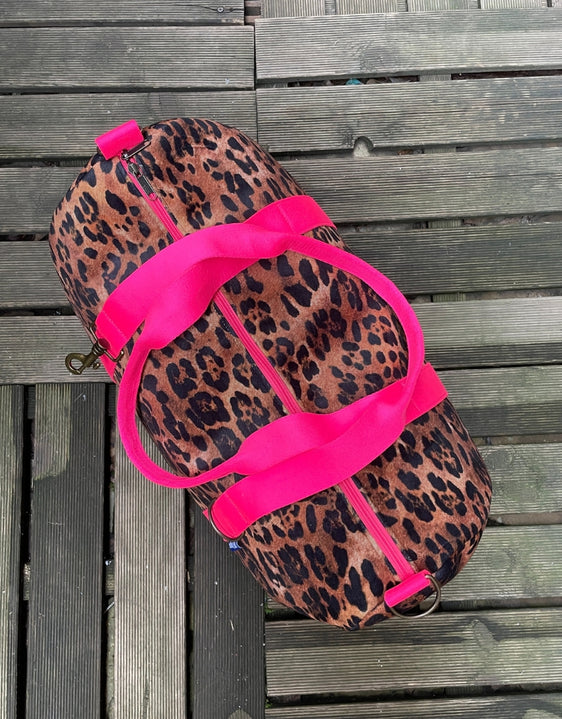 CITY velluto impermeabile ANIMALIER scuro + manico fucsia fluo