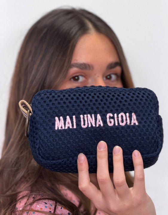 PILLOLA neoprene blu scuro + ricamo rosa