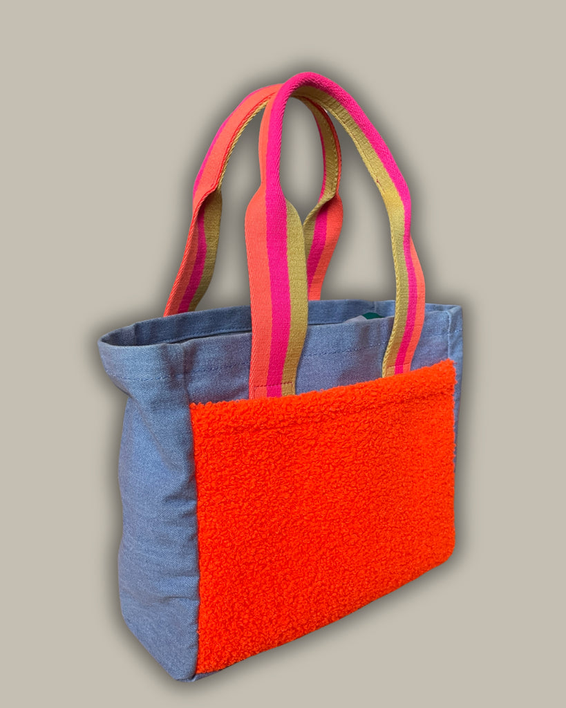 VOLTAGABBANA jeans azzurro + manici 62 + tasca arancione fluo