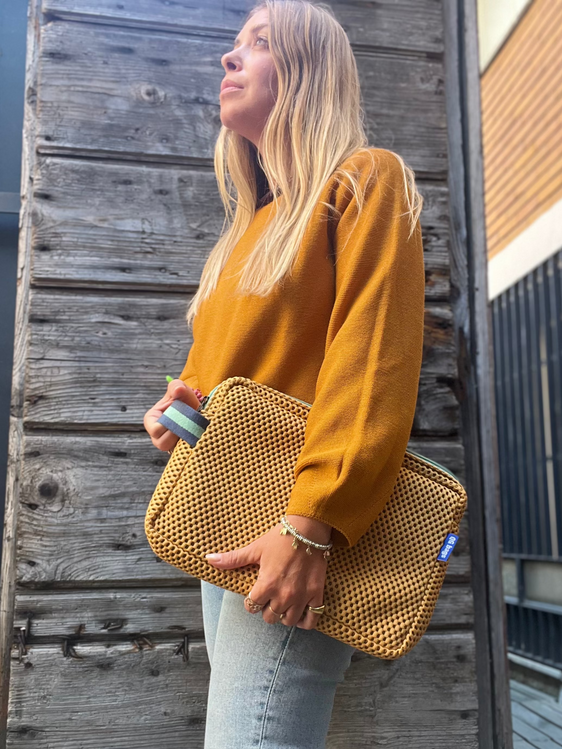 PORTA LAPTOP neoprene senape + manico BAB