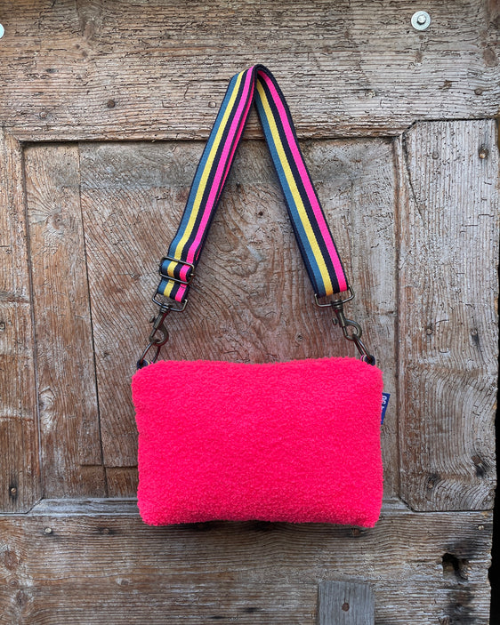 BRIOCHE pelosino fucsia fluo + manico 58
