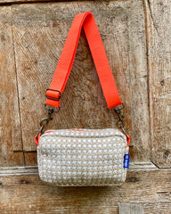 CECI BAG tessuto intrecciato + manico arancione fluo