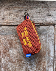 PILLOLA neoprene ruggine + ricamo giallo