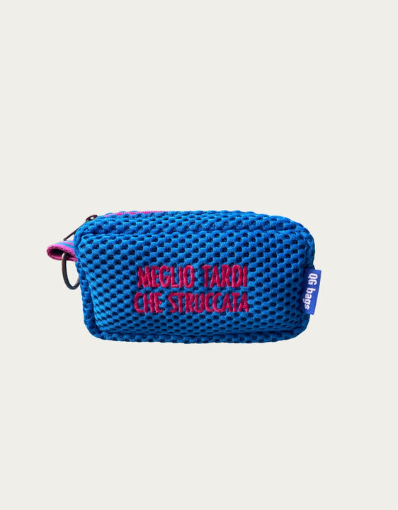 PILLOLA neoprene azzurro + ricamo fucsia