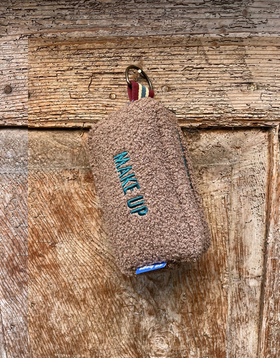 PILLOLA pelosino castoro + ricamo petrolio