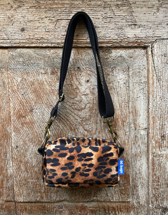 PILLOLA PLUS velluto impermeabile ANIMALIER scuro + manico fucsia nero